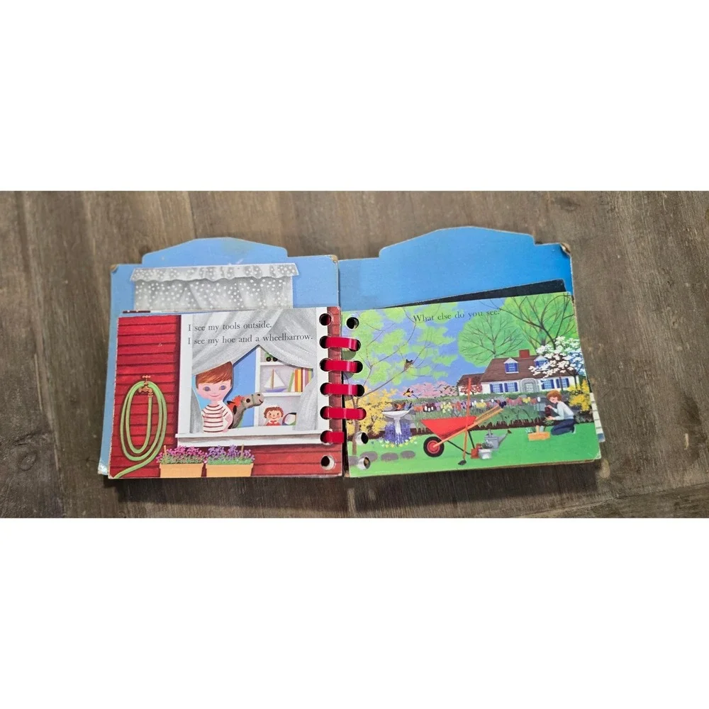 VINTAGE CHUBBY‎ PLAYSKOOL book i look out my window guc see images pages spiral